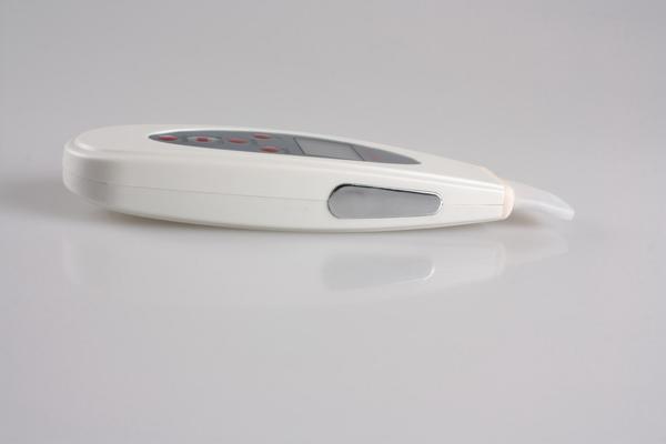 handheld-ultrasnic-skin-scrubber-facial-massager